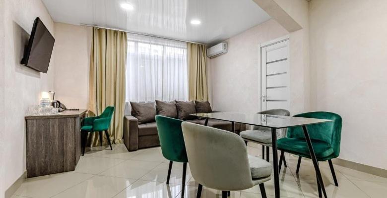 Spa Hotel Galera Kiev Bagian luar foto