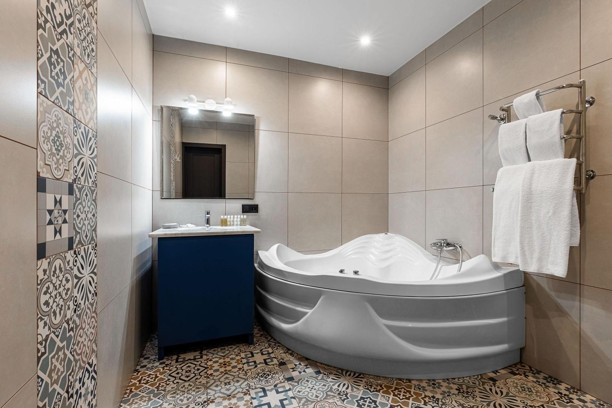 Spa Hotel Galera Kiev Bagian luar foto