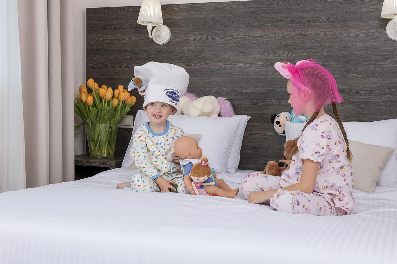 Spa Hotel Galera Kiev Bagian luar foto