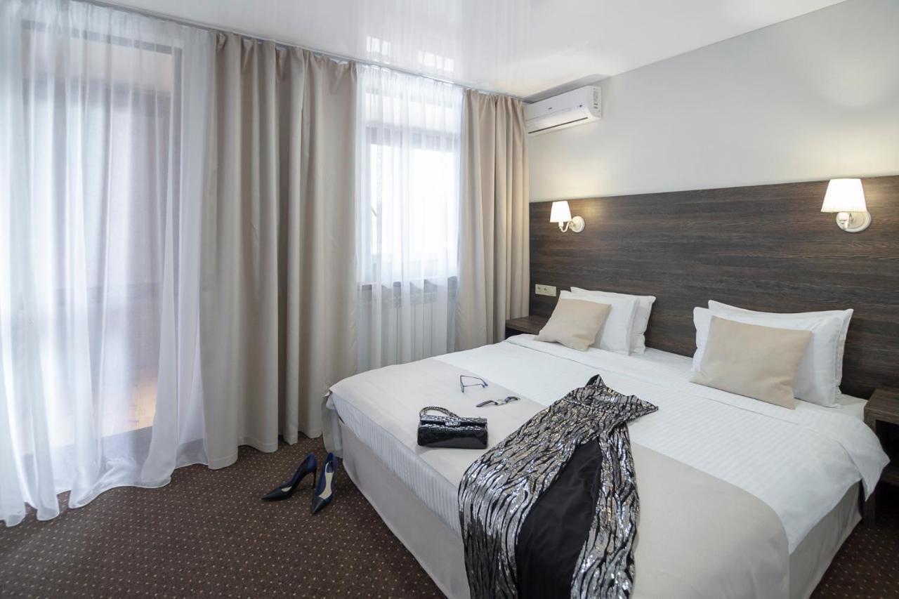 Spa Hotel Galera Kiev Bagian luar foto
