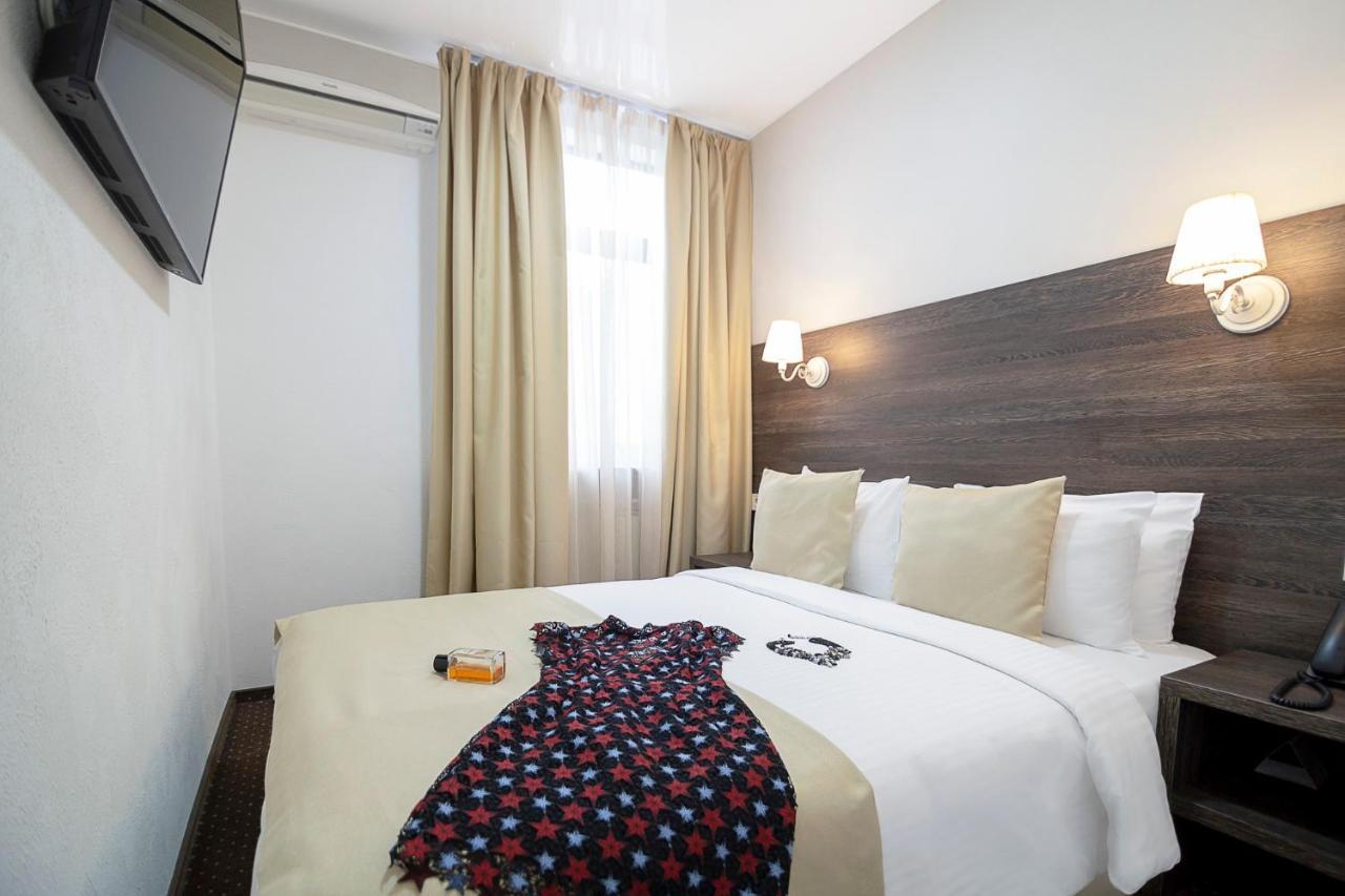 Spa Hotel Galera Kiev Bagian luar foto